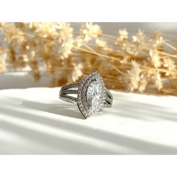 STAUER Designer Sterling Silver Mirador Marquise Cut Cubic Zirconia Vintage Ring - Picture 5 of 10